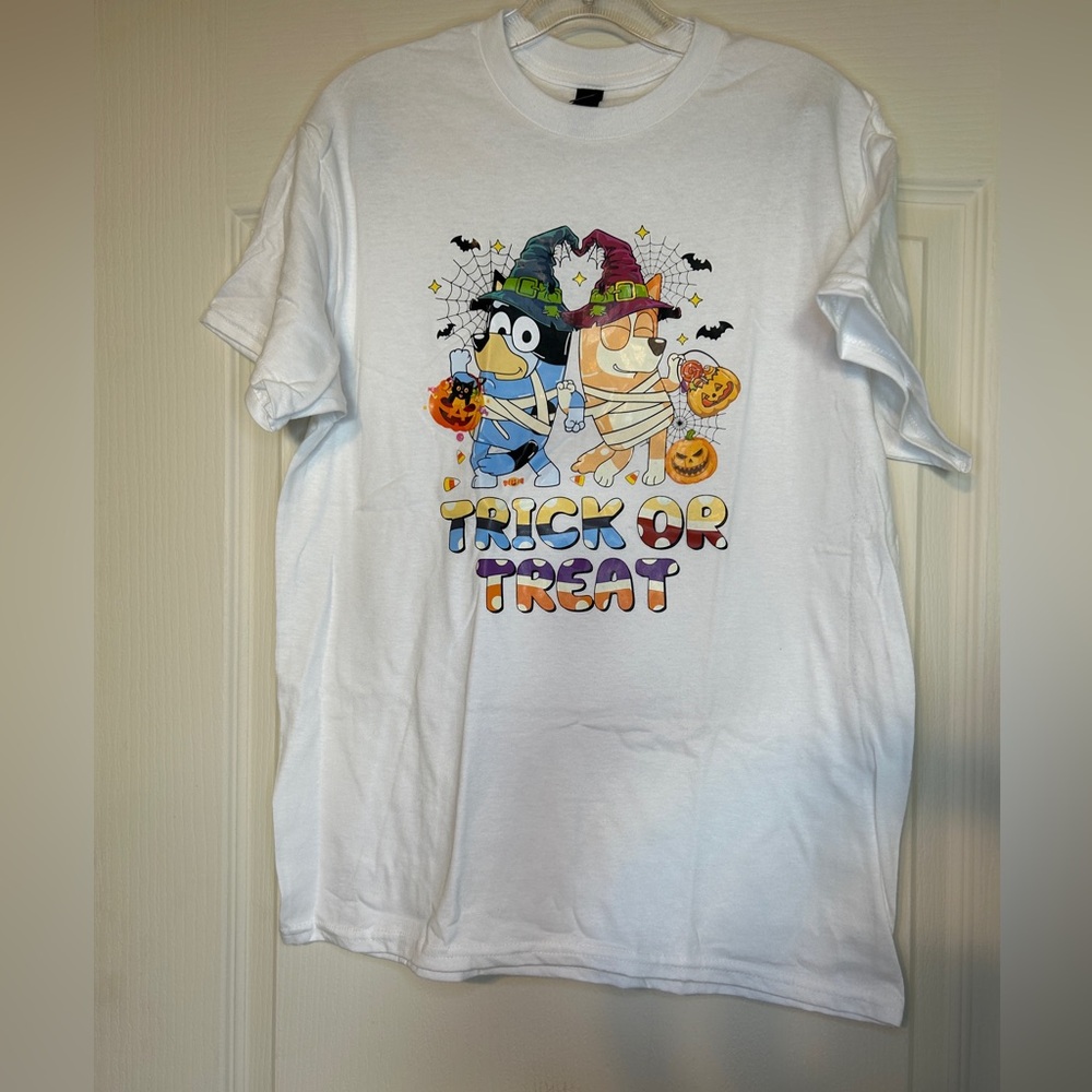 Bluey Black Trick or Treat Halloween Shirt - Picture 6 of 6